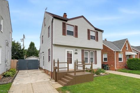 2918 Parklane Drive Parma OH 44134
