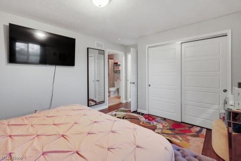 16084 Harrison Drive Brook Park OH 44142
