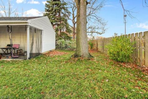 16084 Harrison Drive Brook Park OH 44142