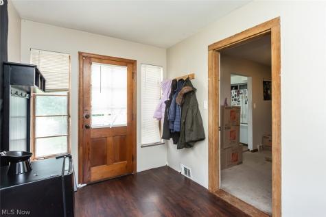 10252 Greenheath Drive Parma Heights OH 44130