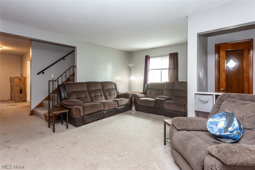 10252 Greenheath Drive Parma Heights OH 44130