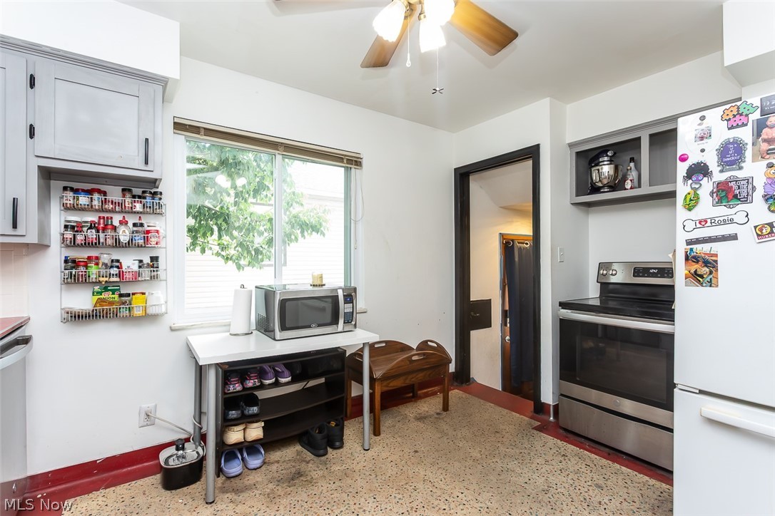 10252 Greenheath Drive Parma Heights OH 44130
