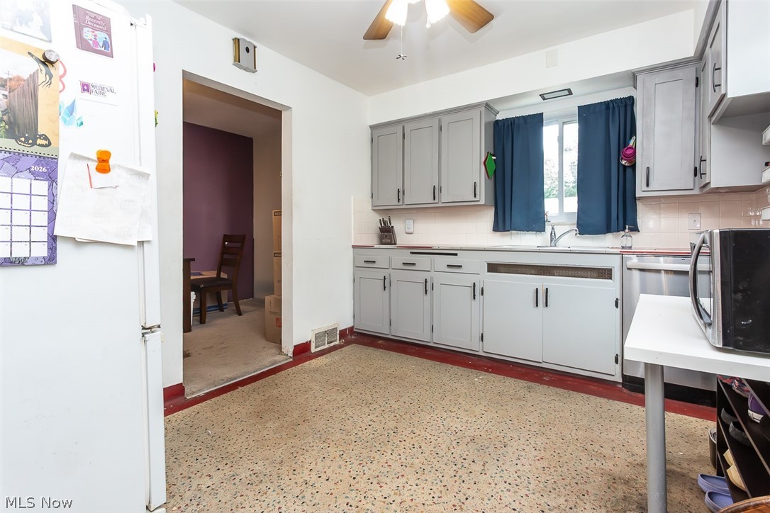 10252 Greenheath Drive Parma Heights OH 44130