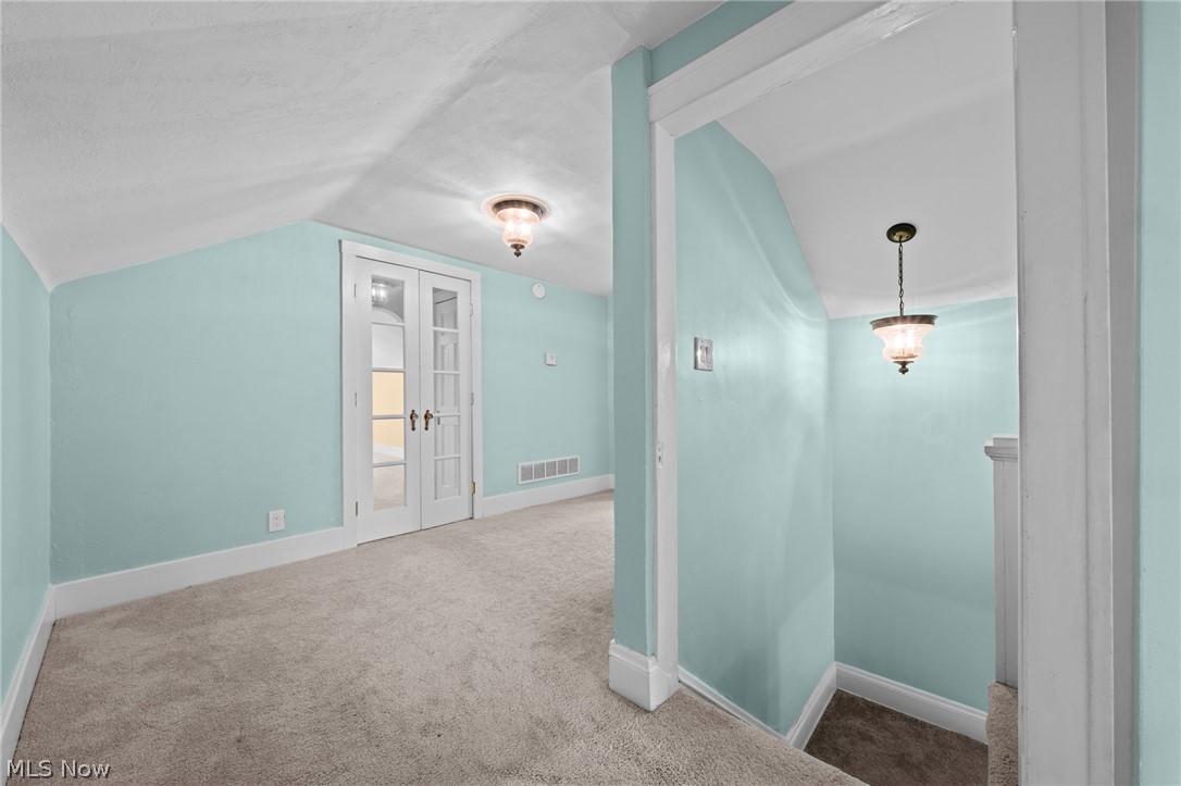 3090 Washington Boulevard Cleveland Heights OH 44118