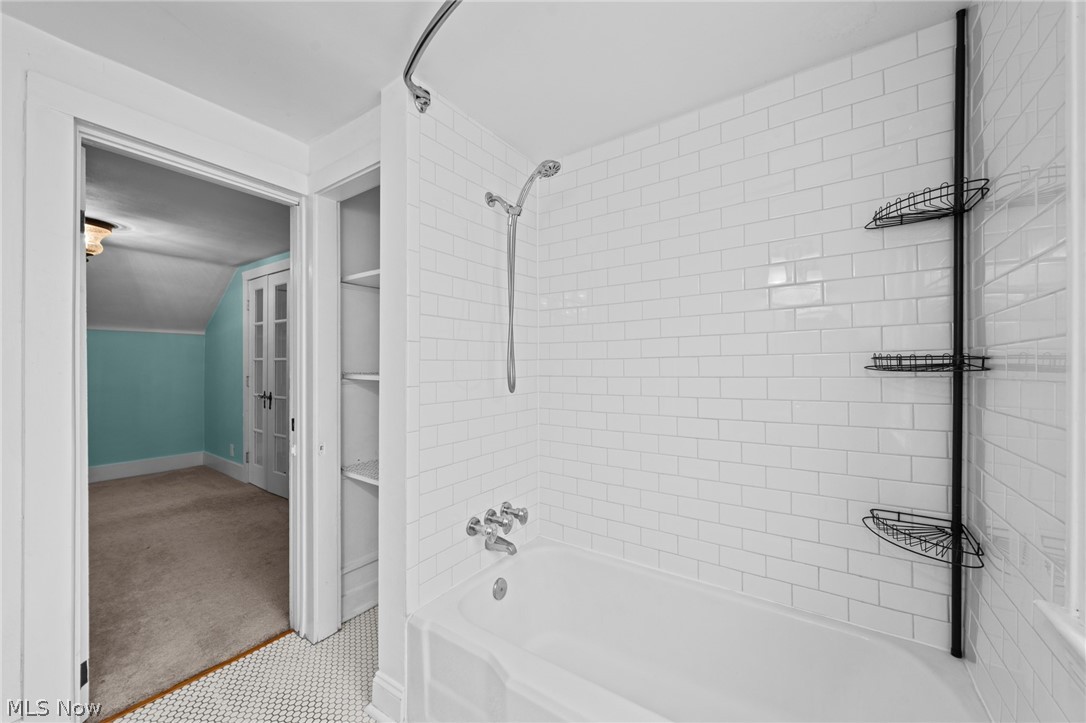 3090 Washington Boulevard Cleveland Heights OH 44118