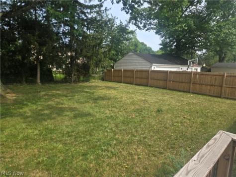 3933 Sylvia Lane Youngstown OH 44511
