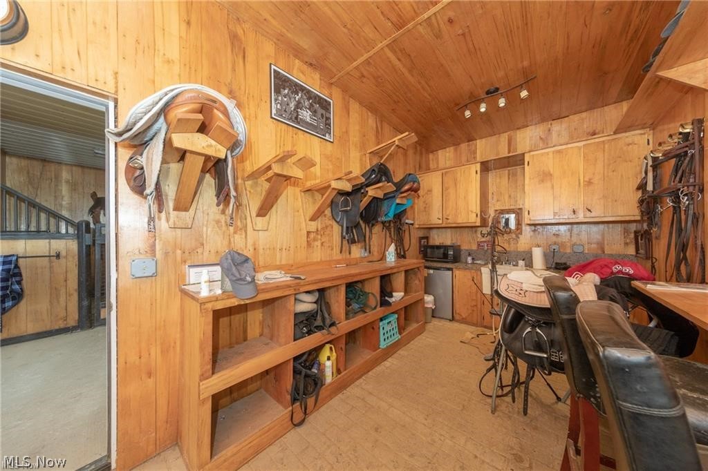 13125 Pearl Road Chardon OH 44024