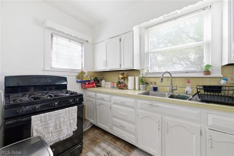 3497 W 129th Street Cleveland OH 44111