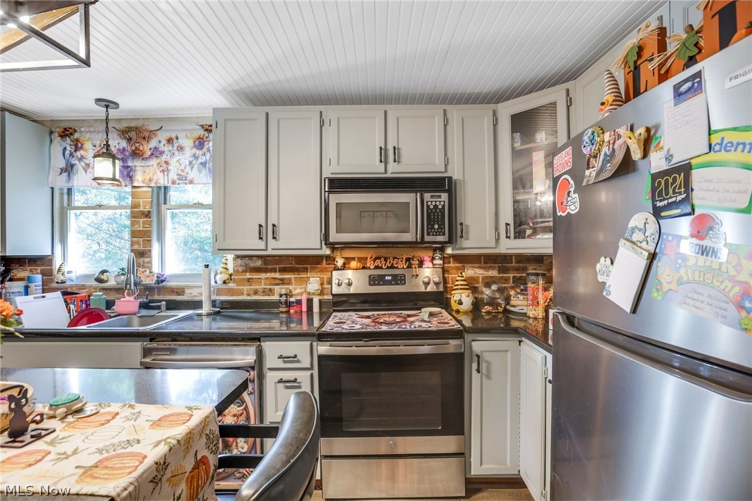 7370 Pinecrest Drive Zanesville OH 43701