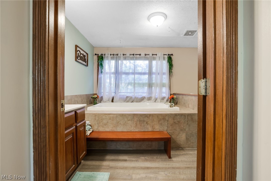 7370 Pinecrest Drive Zanesville OH 43701