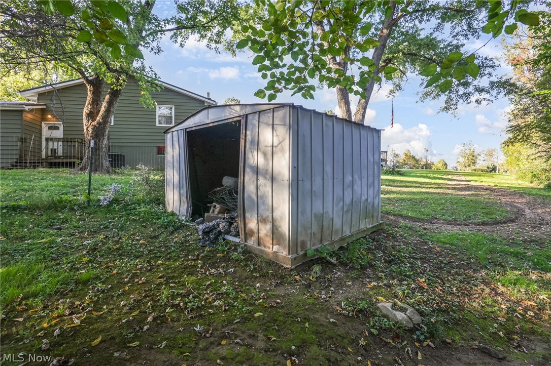 7370 Pinecrest Drive Zanesville OH 43701