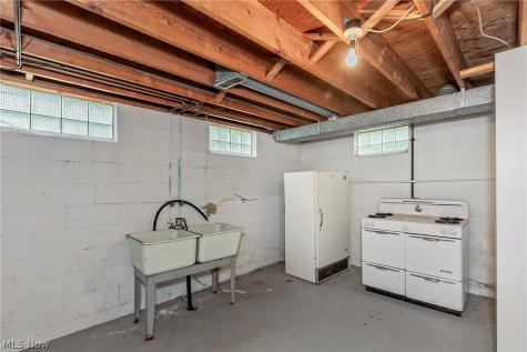1987 Burlington Road Akron OH 44313