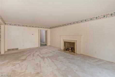 1987 Burlington Road Akron OH 44313