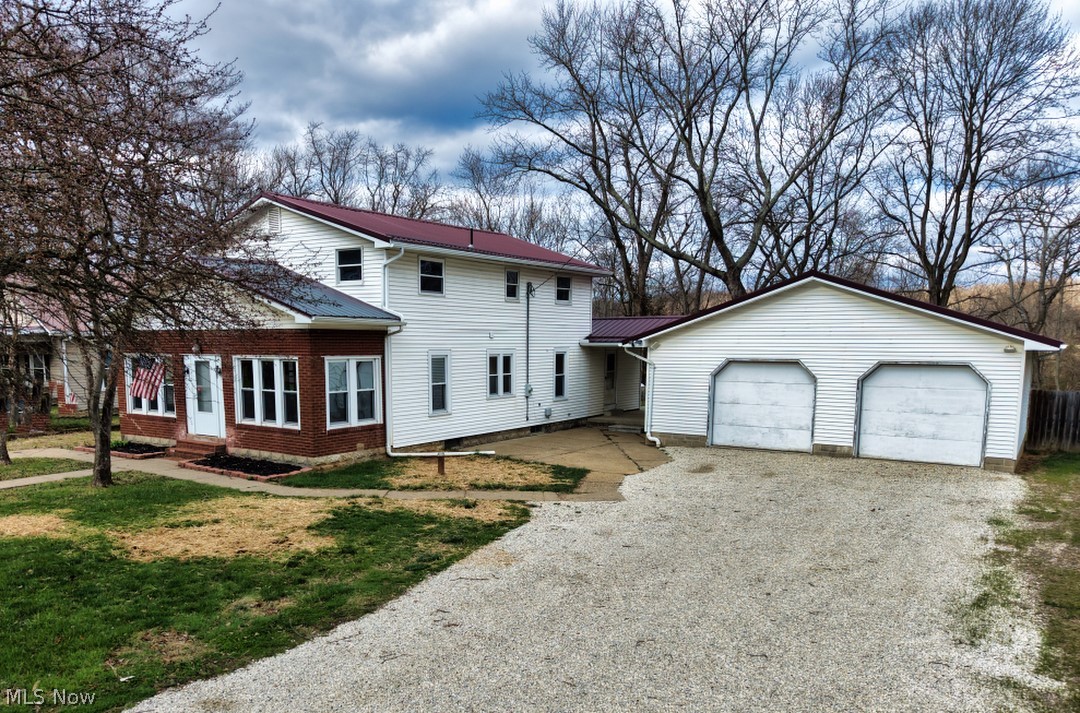 46346 County Road 495 Coshocton OH 43812
