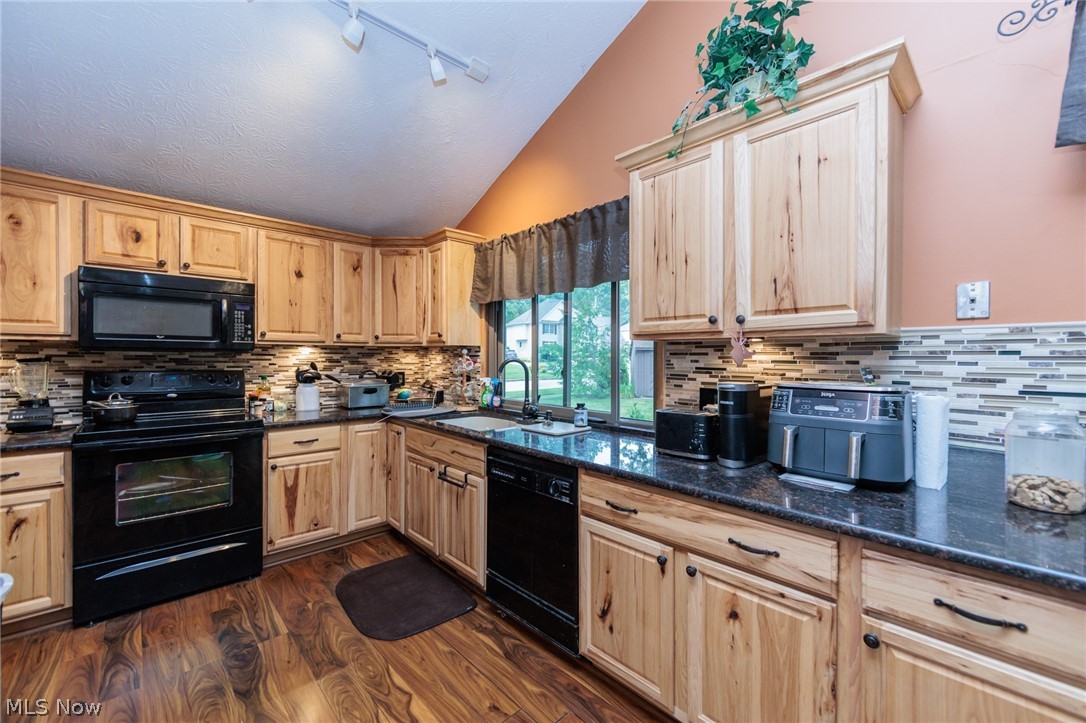 20757 Parkwood Lane Strongsville OH 44136