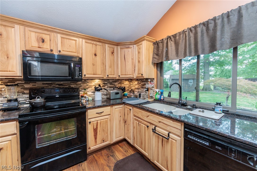 20757 Parkwood Lane Strongsville OH 44136