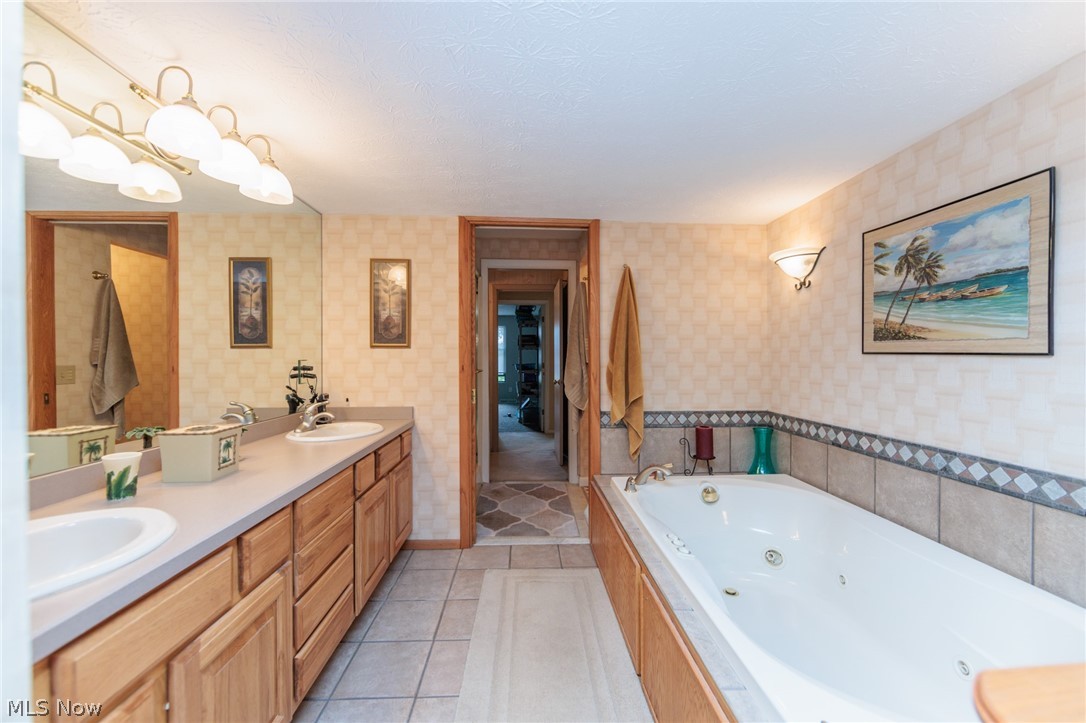 20757 Parkwood Lane Strongsville OH 44136