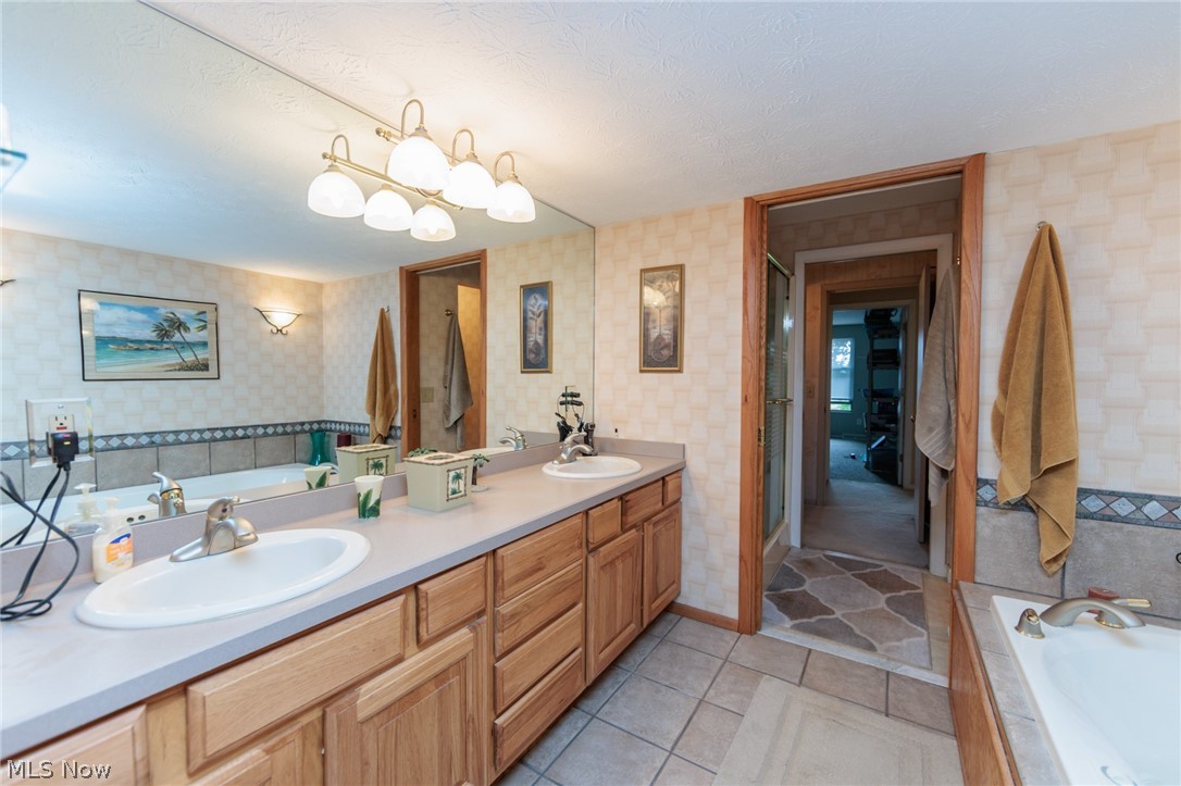 20757 Parkwood Lane Strongsville OH 44136