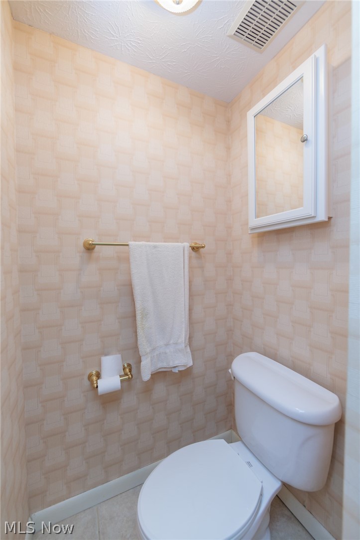 20757 Parkwood Lane Strongsville OH 44136
