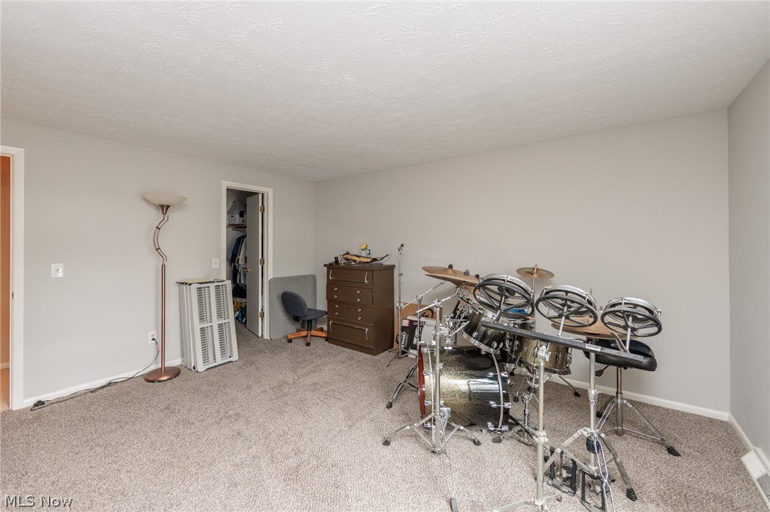 20757 Parkwood Lane Strongsville OH 44136