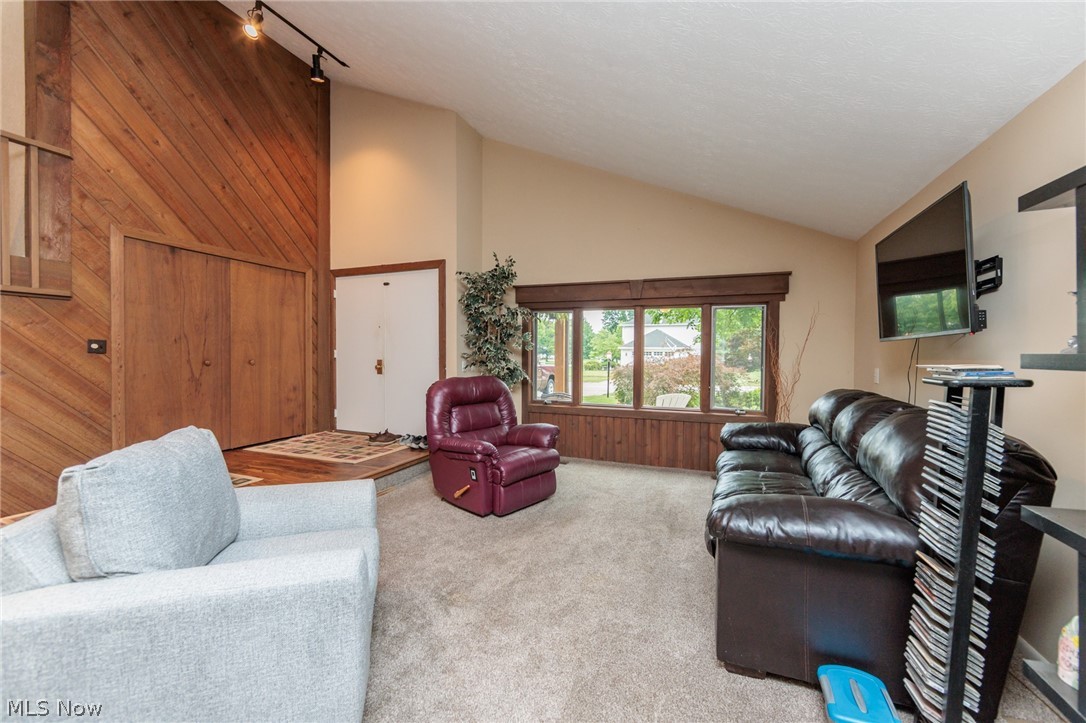 20757 Parkwood Lane Strongsville OH 44136