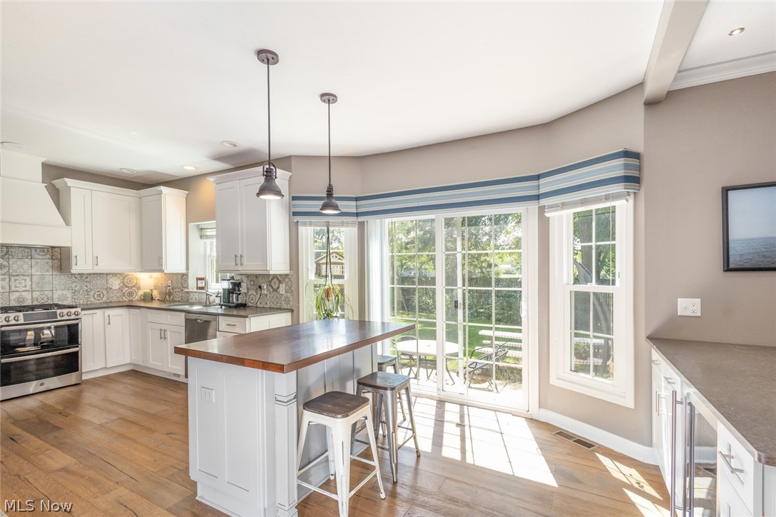 36185 Falcon Crest Avenue Avon OH 44011