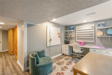 36185 Falcon Crest Avenue Avon OH 44011