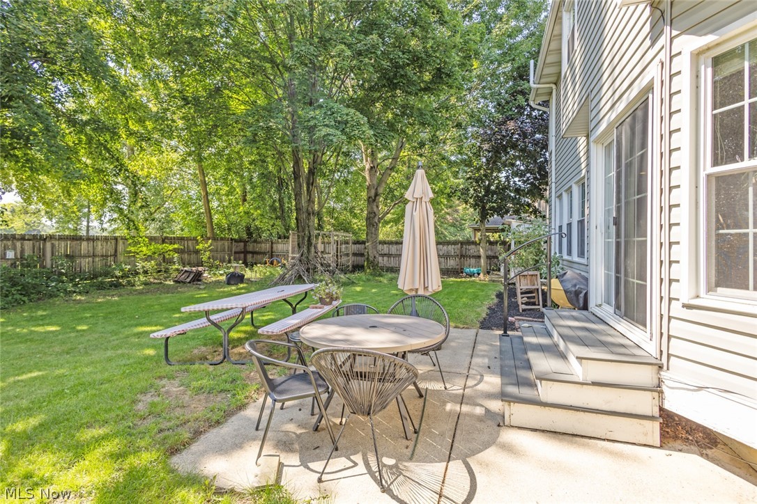 36185 Falcon Crest Avenue Avon OH 44011