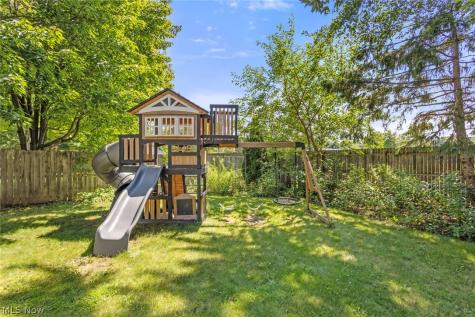 36185 Falcon Crest Avenue Avon OH 44011