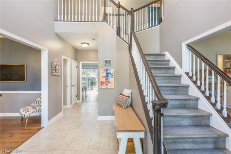 36185 Falcon Crest Avenue Avon OH 44011