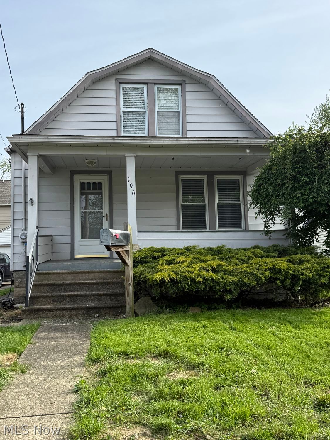 196 Elm Street Struthers OH 44471