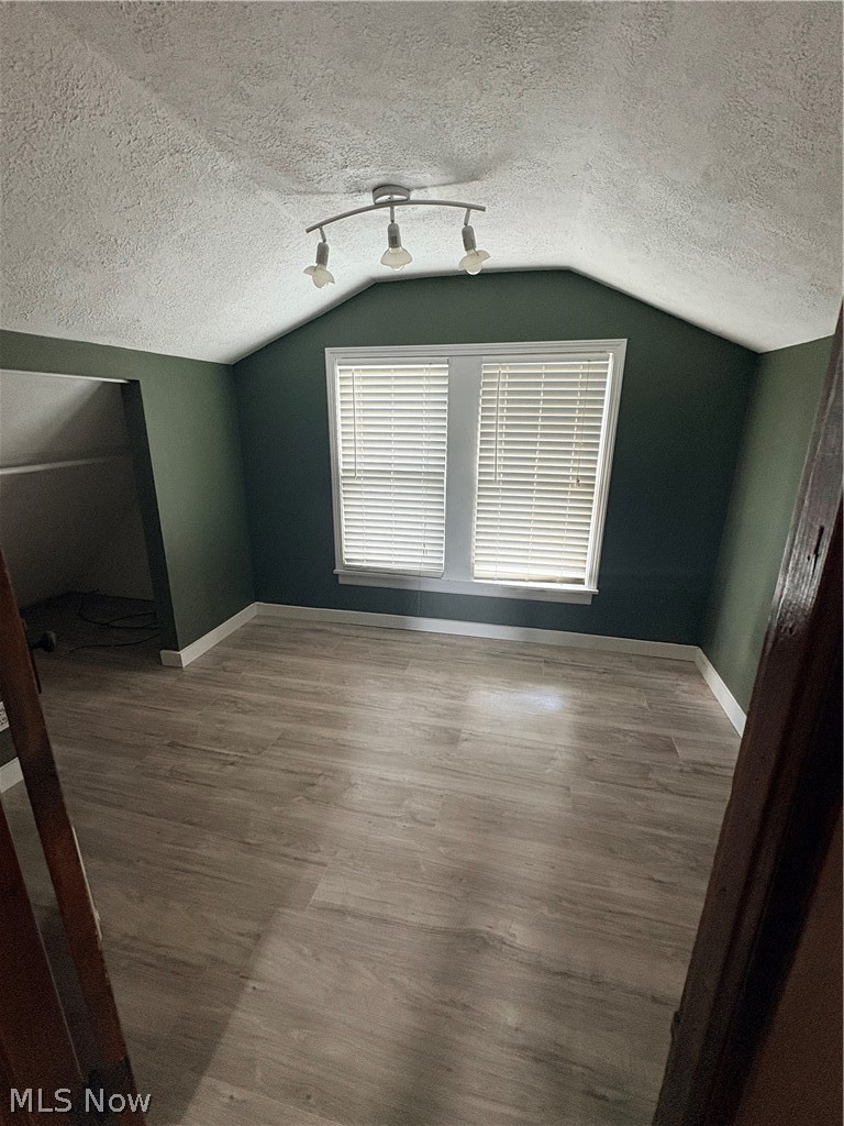 196 Elm Street Struthers OH 44471