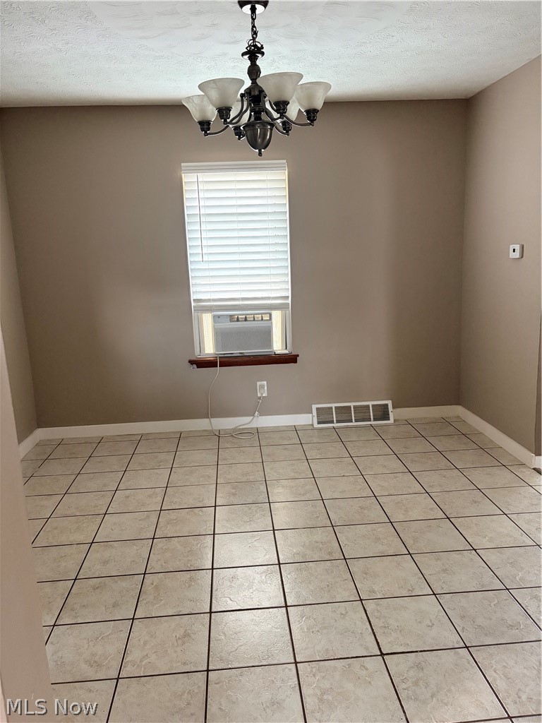 196 Elm Street Struthers OH 44471