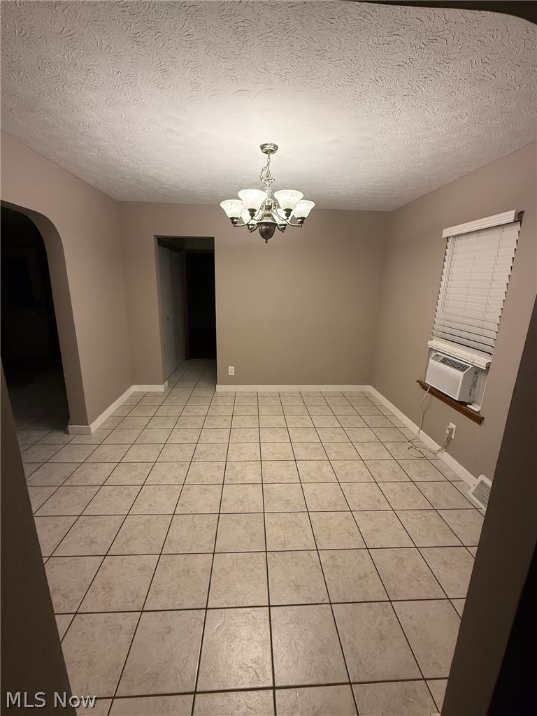 196 Elm Street Struthers OH 44471