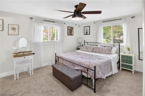 26 Sandy Hill Road Sagamore Hills OH 44067