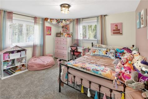 26 Sandy Hill Road Sagamore Hills OH 44067