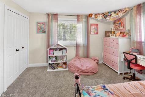 26 Sandy Hill Road Sagamore Hills OH 44067