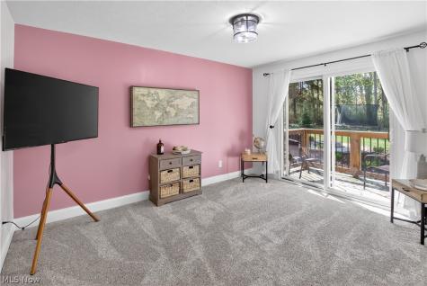 26 Sandy Hill Road Sagamore Hills OH 44067