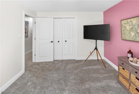 26 Sandy Hill Road Sagamore Hills OH 44067