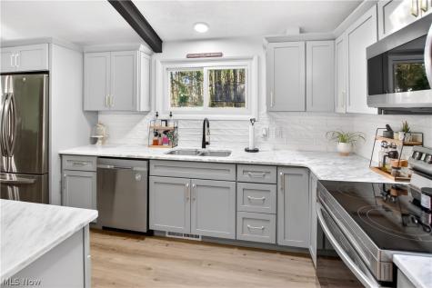 26 Sandy Hill Road Sagamore Hills OH 44067