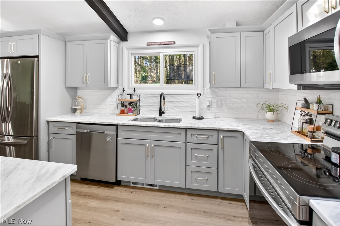 26 Sandy Hill Road Sagamore Hills OH 44067