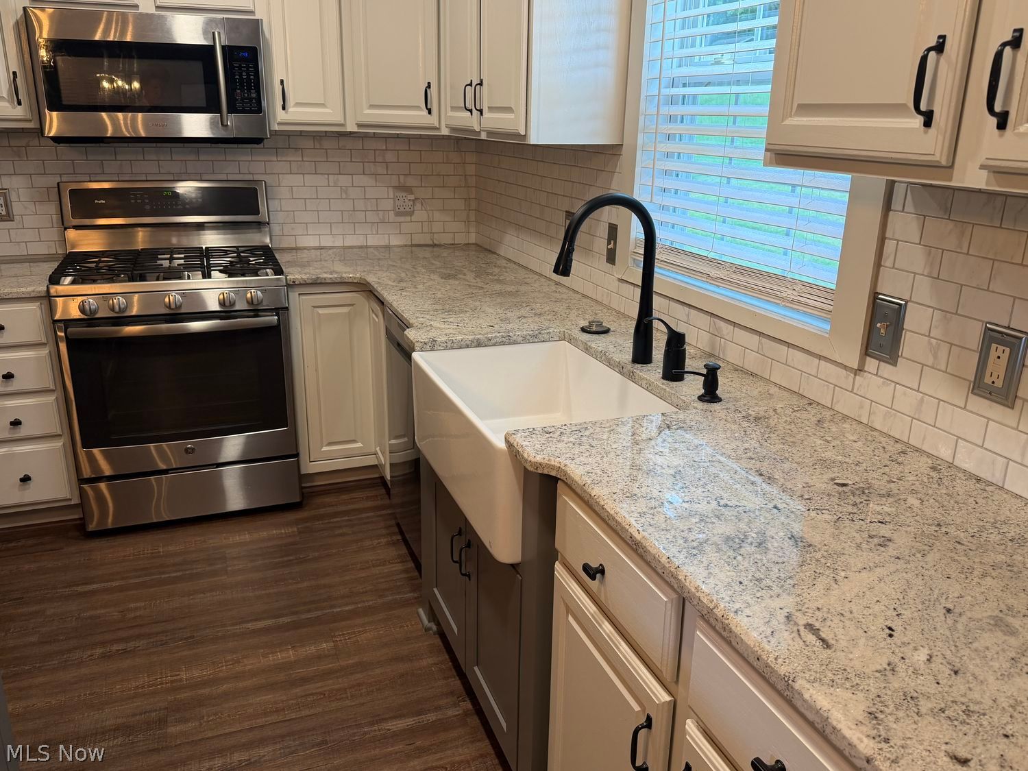 533 Donald Drive SW New Philadelphia OH 44663