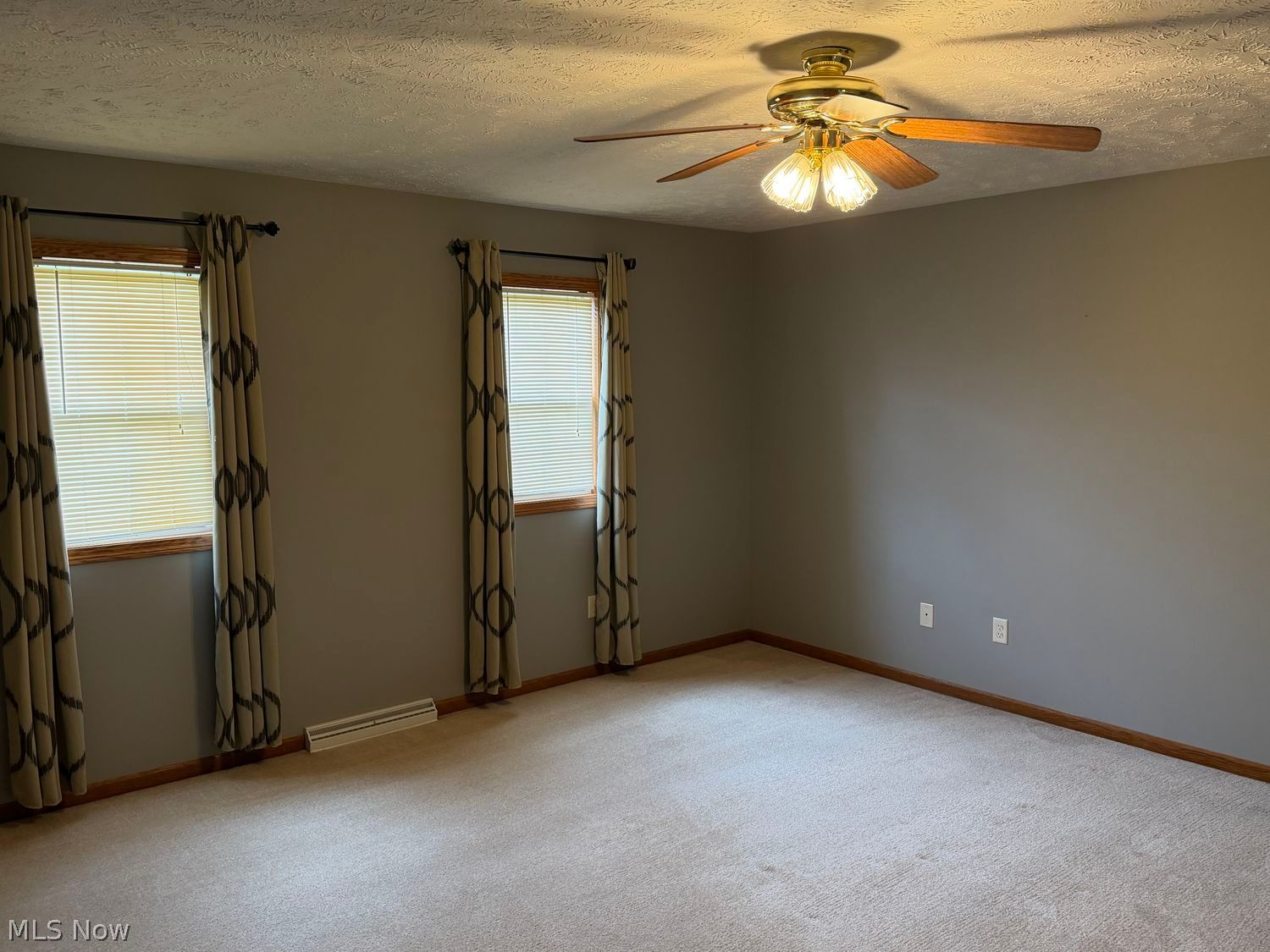 533 Donald Drive SW New Philadelphia OH 44663