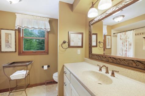450 Eldridge Road Aurora OH 44202