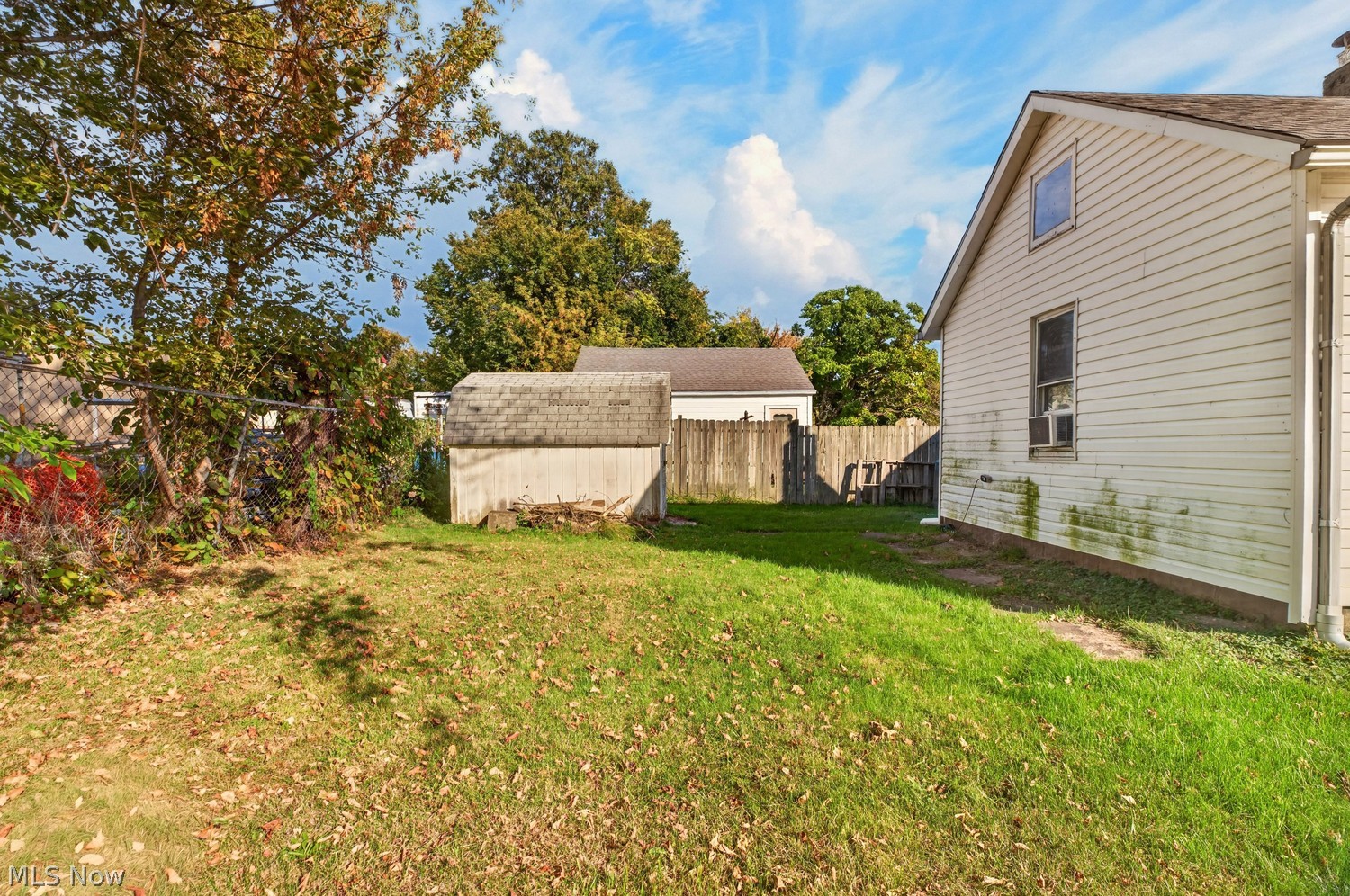 1238 W 17th Street Lorain OH 44052