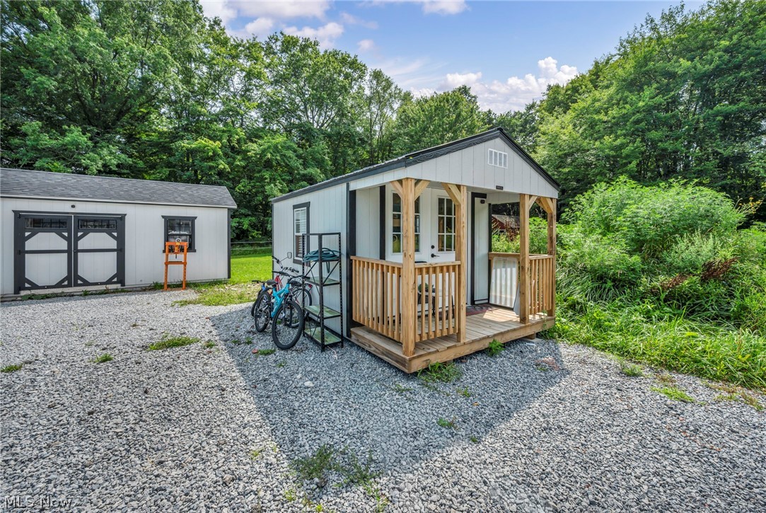 10564 S Duck Creek Road Salem OH 44460