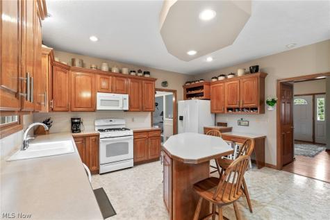 2650 Missenden Street NW North Canton OH 44720