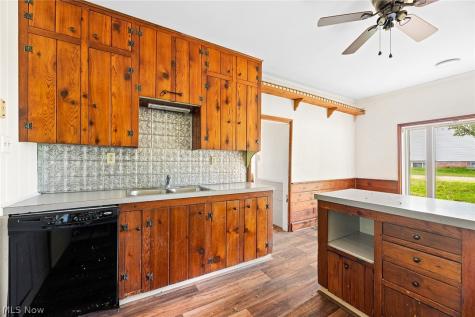 16560 Lisbon Street SE Minerva OH 44657