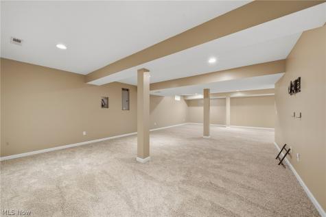 9264 Wellspring Avenue NW North Canton OH 44720