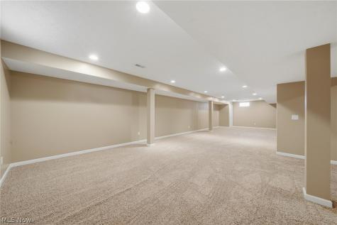 9264 Wellspring Avenue NW North Canton OH 44720